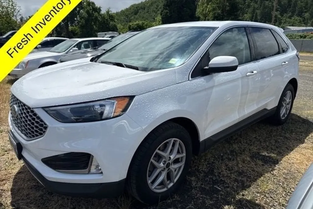 2023 Ford Edge SEL photo 1