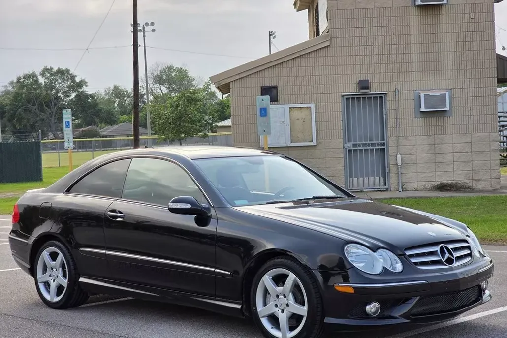 2009 Mercedes Benz CLK 350 photo 1