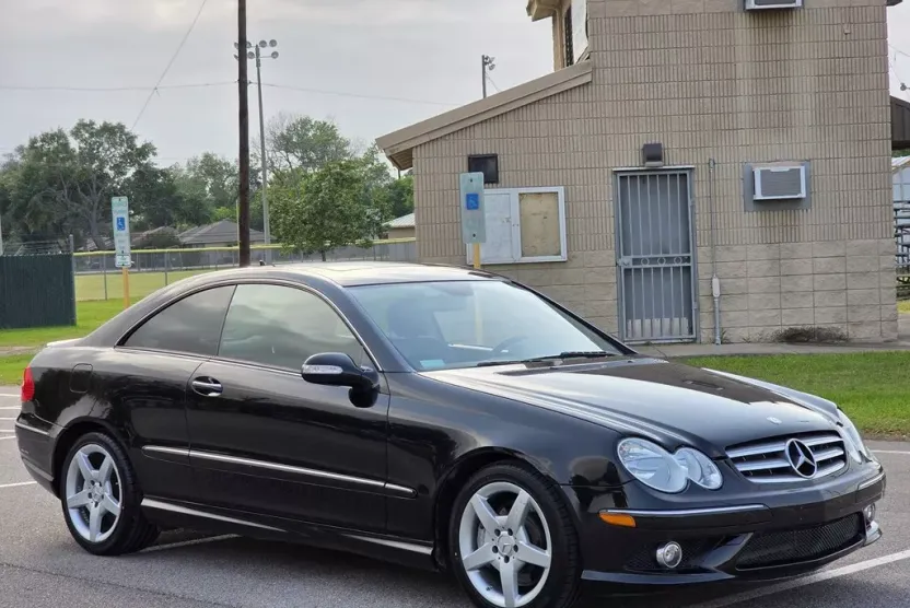 2009 Mercedes Benz CLK 350 photo 1