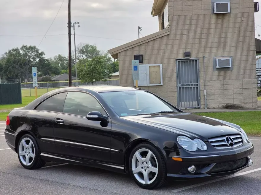 2009 Mercedes Benz CLK 350 photo 1