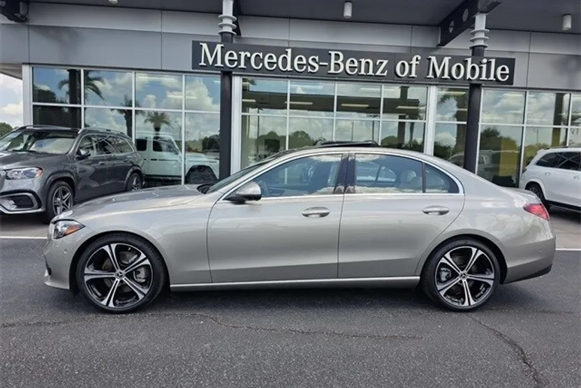 2024 Mercedes Benz C 300 4MATIC photo 1
