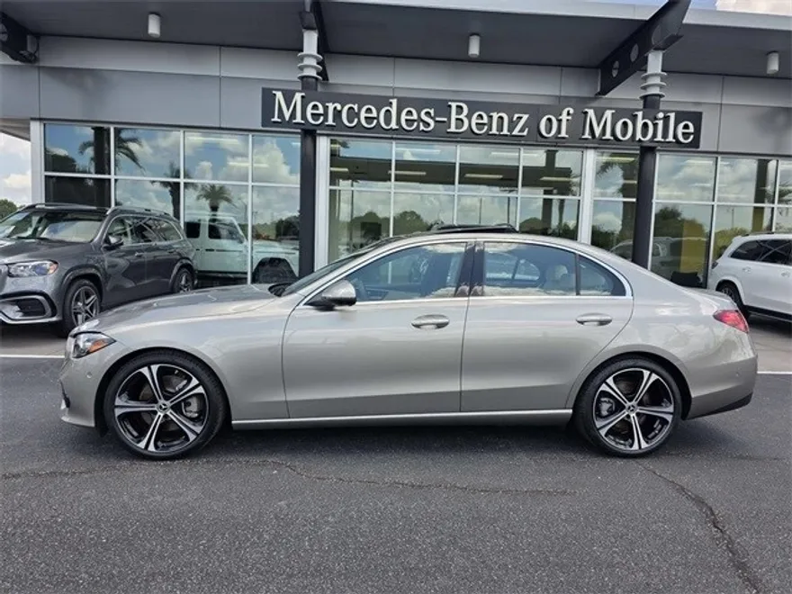 2024 Mercedes Benz C 300 4MATIC photo 1