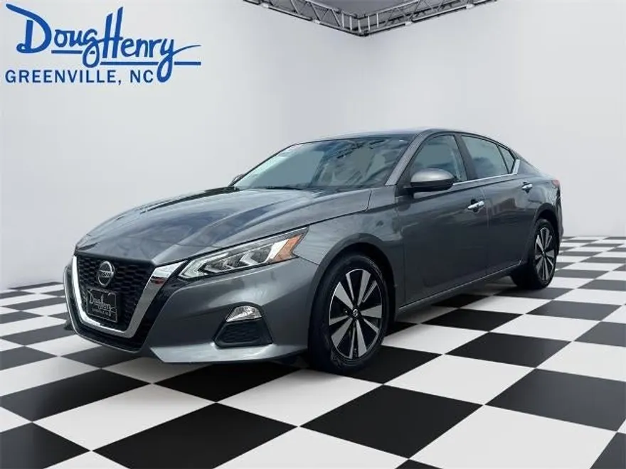 2022 Nissan Altima 2.5 SV photo 1