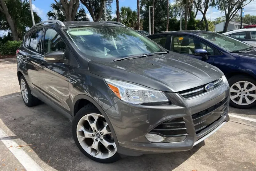 2016 Ford Escape Titanium photo 1