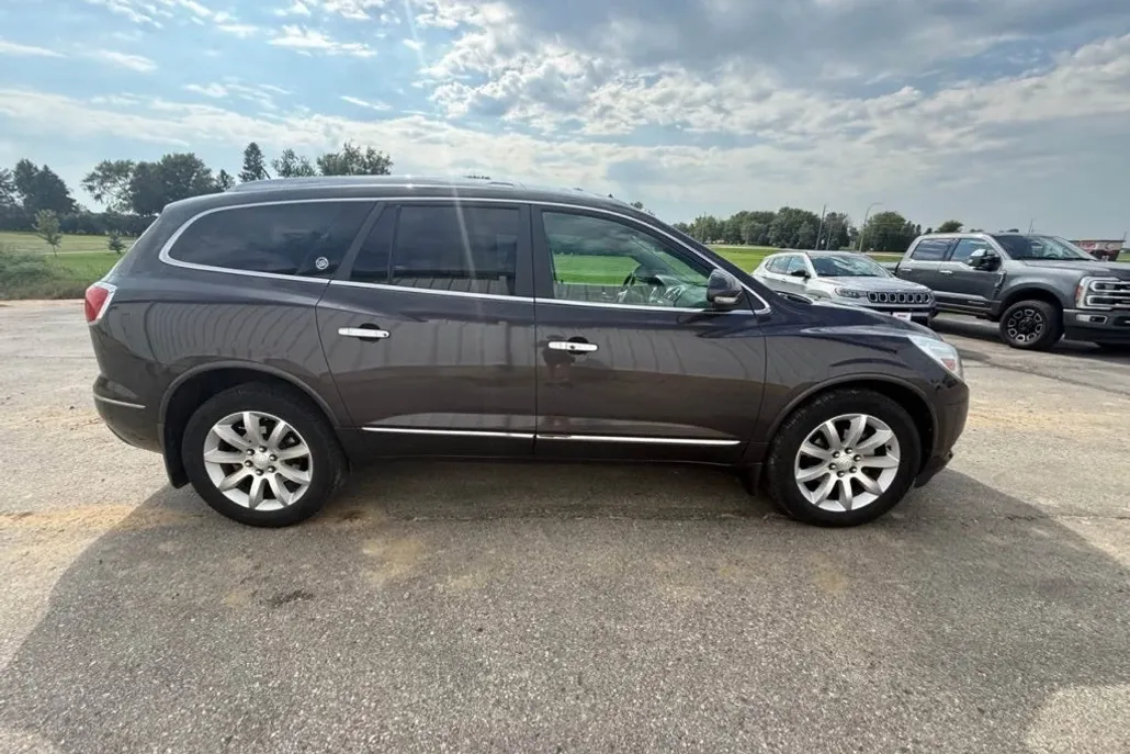 2017 Buick Enclave Premium photo 1