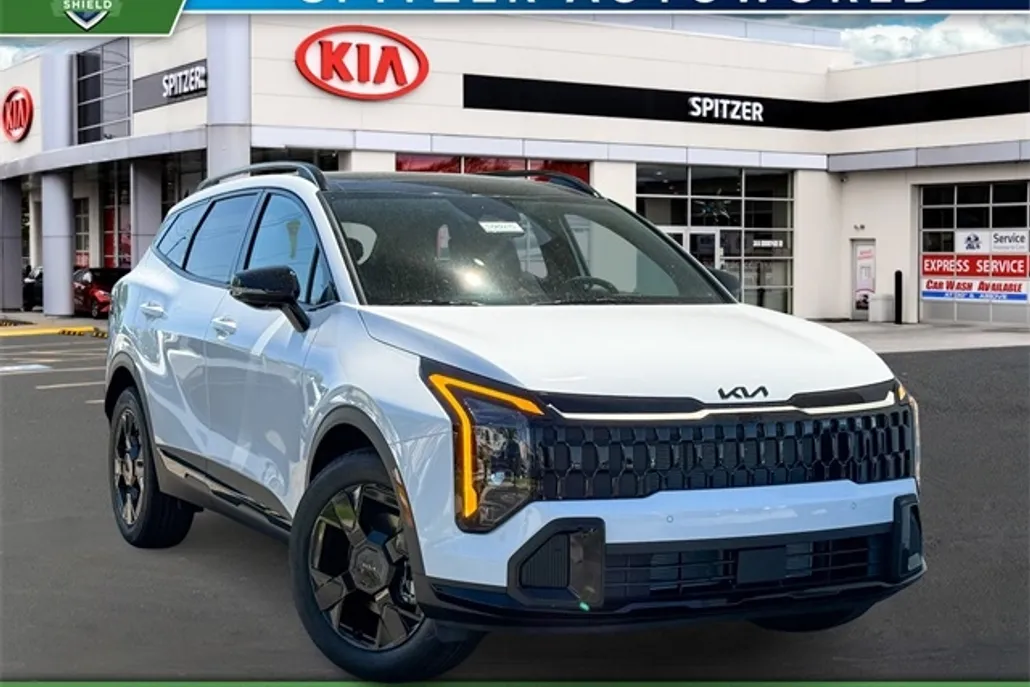2026 Kia Sportage X-Line photo 1