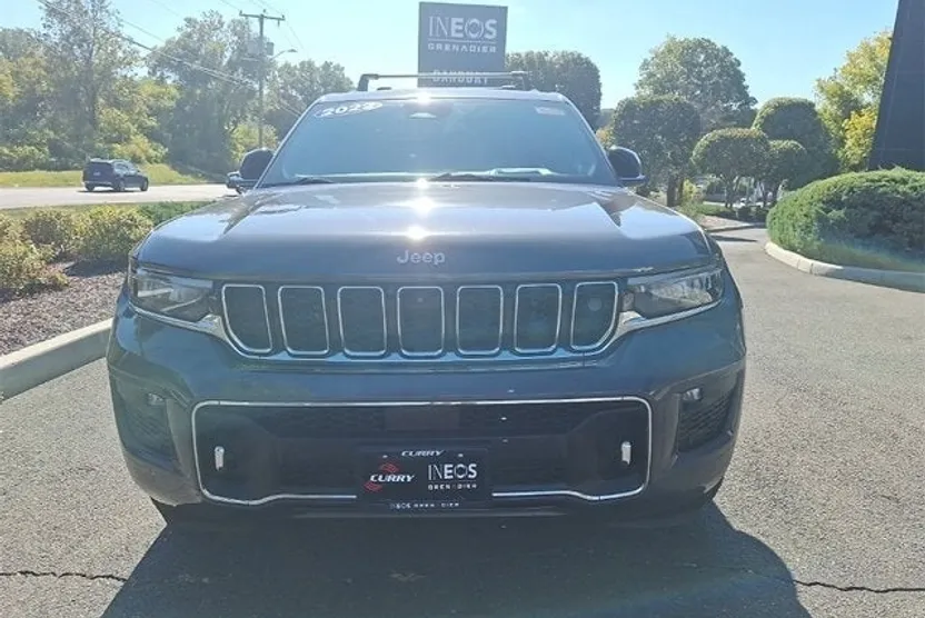 2022 Jeep Grand Cherokee Overland photo 1