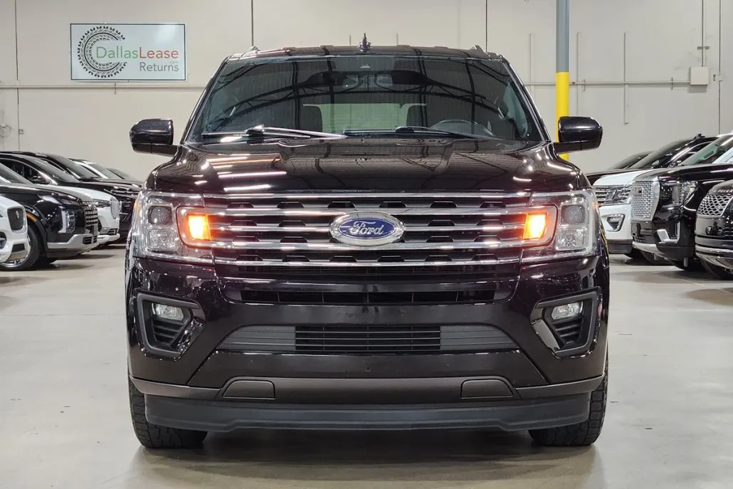 2021 Ford Expedition XLT photo 1