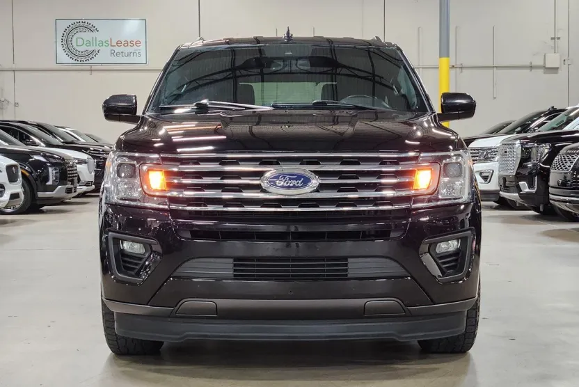 2021 Ford Expedition XLT photo 1