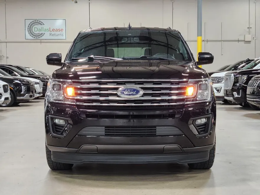 2021 Ford Expedition XLT photo 1