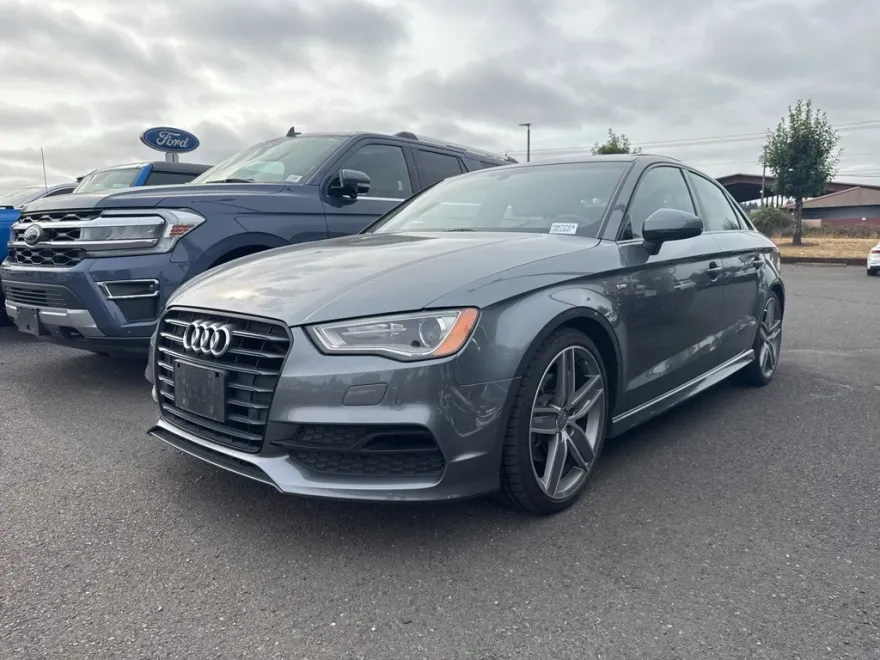 2016 Audi A3 1.8T Premium photo 1