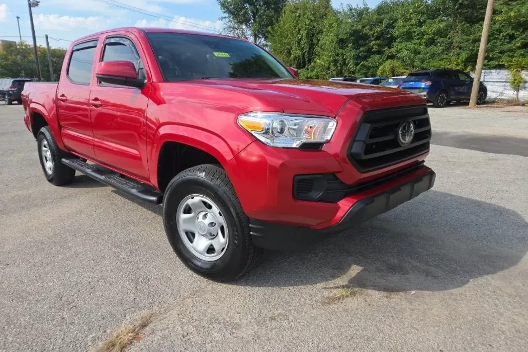 2022 Toyota Tacoma SR V6 photo 1