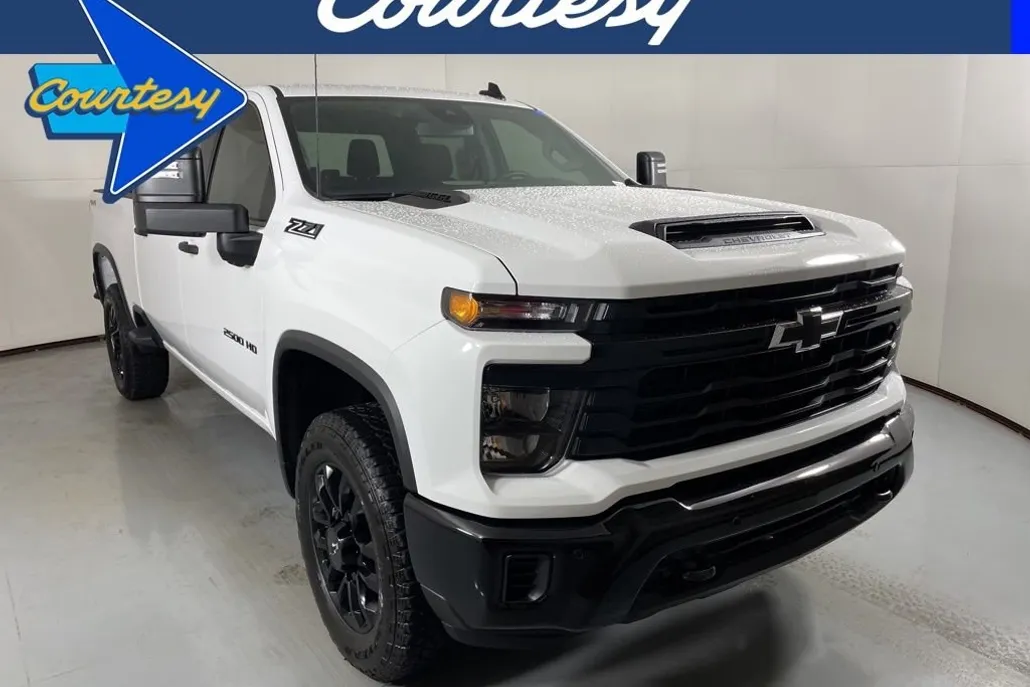 2026 Chevrolet Silverado 2500HD Custom photo 1