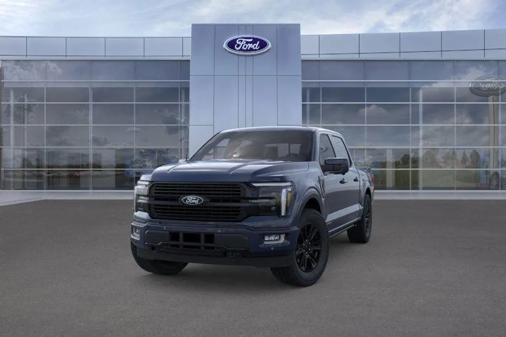 2025 Ford F-150 Platinum photo 1