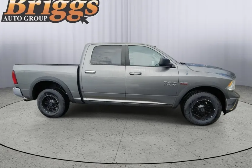 2013 Ram 1500 SLT photo 1