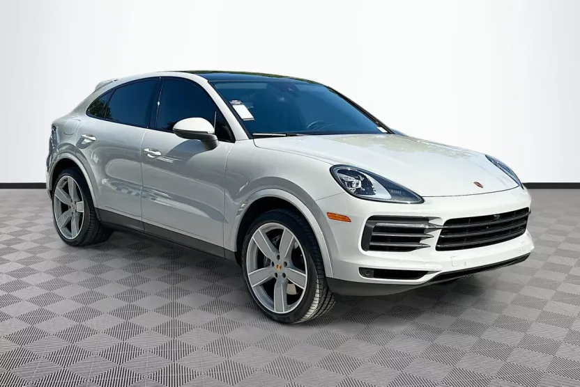 2022 Porsche Cayenne Platinum Edition photo 1