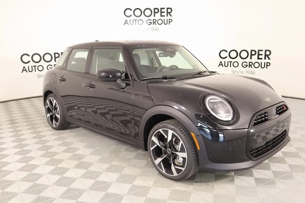 2025 Mini Cooper S Iconic photo 1