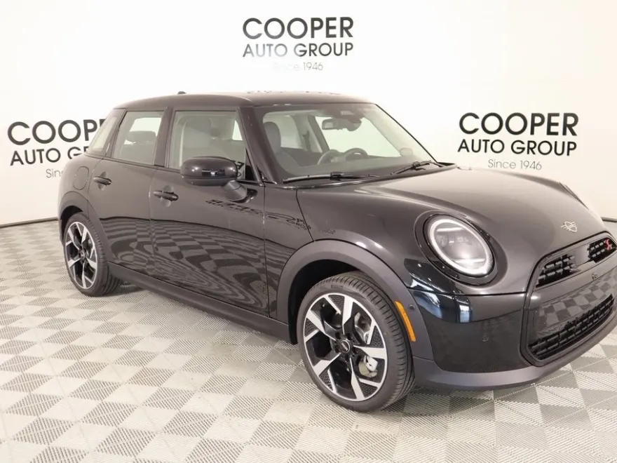 2025 Mini Cooper S Iconic photo 1