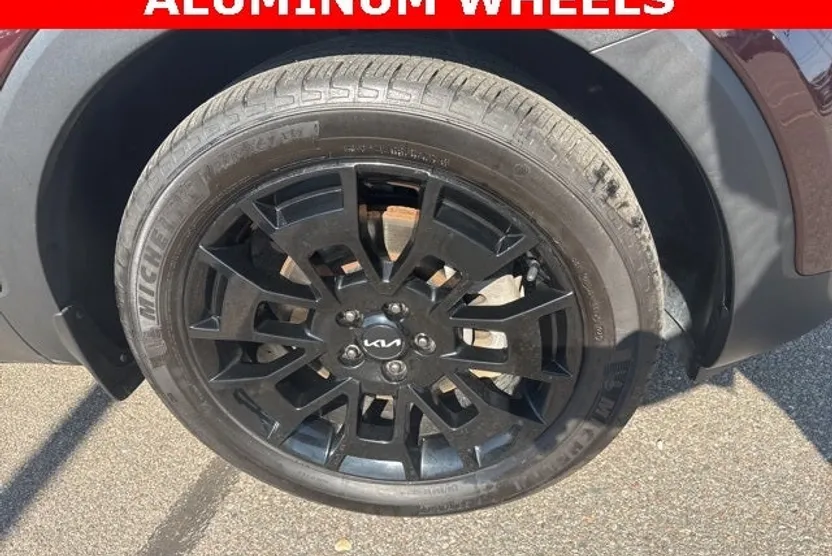 2022 Kia Telluride SX photo 1