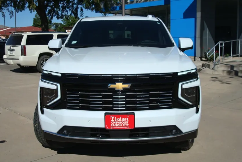 2026 Chevrolet Suburban High Country photo 1