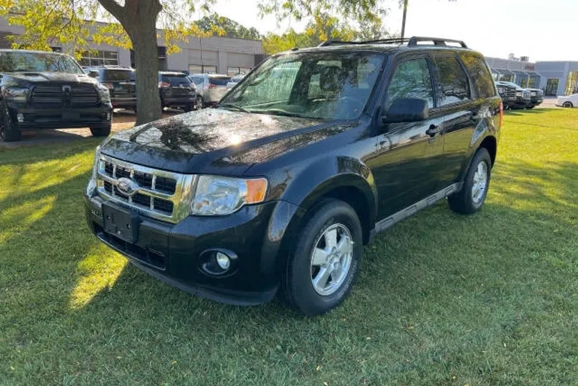 2011 Ford Escape XLT photo 1