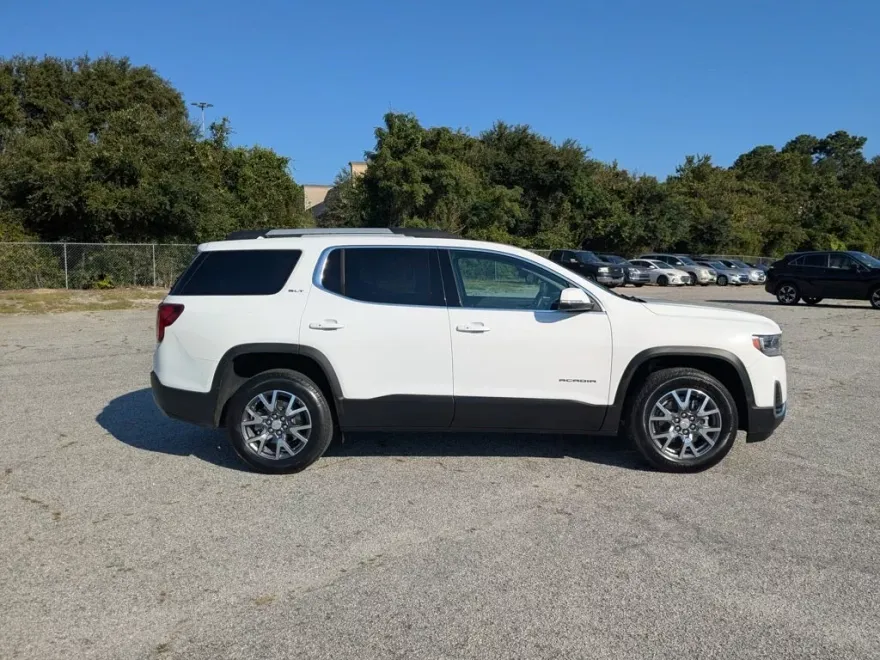 2023 Gmc Acadia SLE photo 1