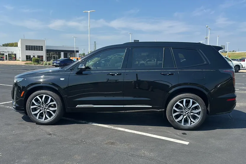 2021 Cadillac XT6 Sport photo 1