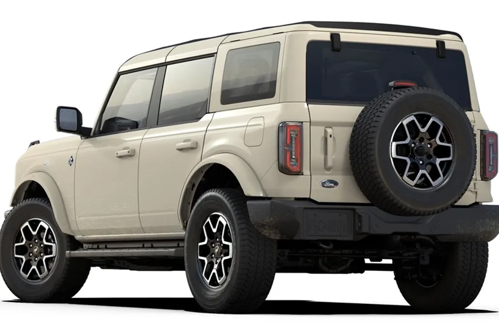 2025 Ford Bronco Outer Banks photo 1