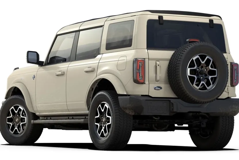2025 Ford Bronco Outer Banks photo 1