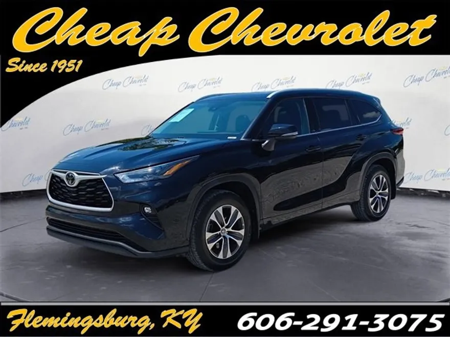2022 Toyota Highlander XLE photo 1