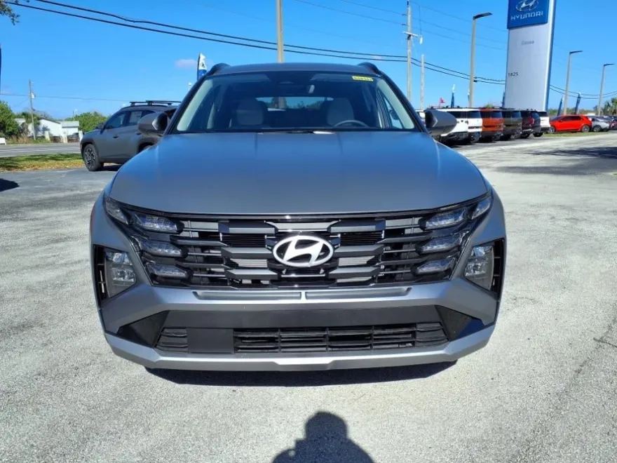 2025 Hyundai Tucson SEL photo 1