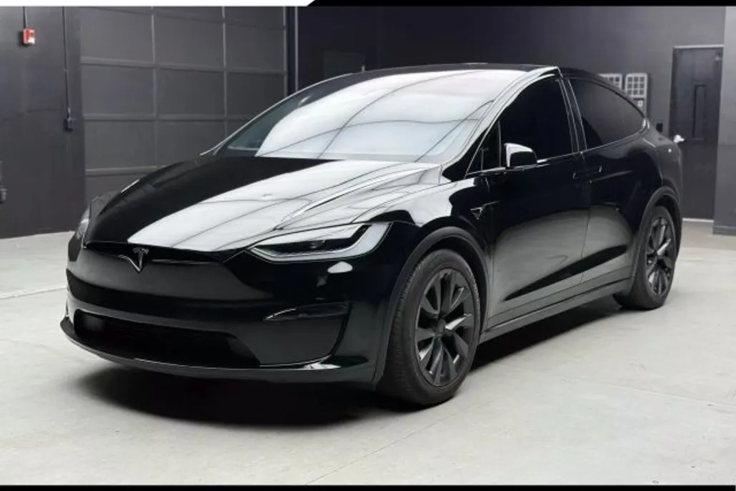 2024 Tesla Model X Standard Range photo 1