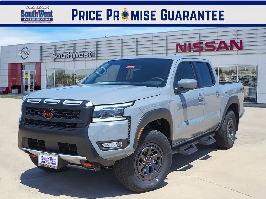 2025 Nissan Frontier PRO-4X photo 1