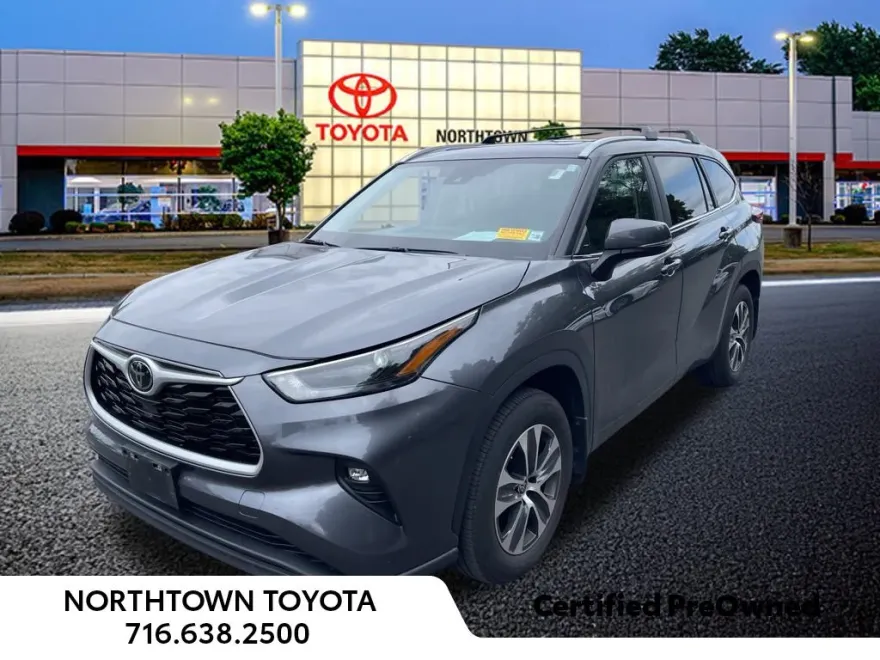 2023 Toyota Highlander XLE photo 1
