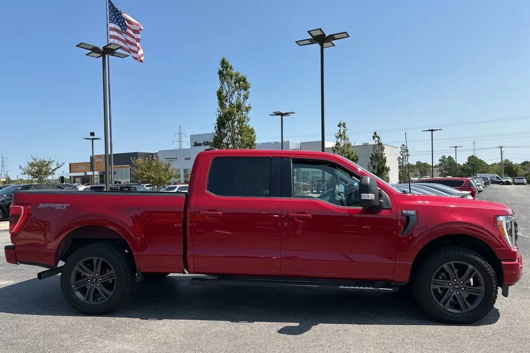 2022 Ford F-150 XLT photo 1
