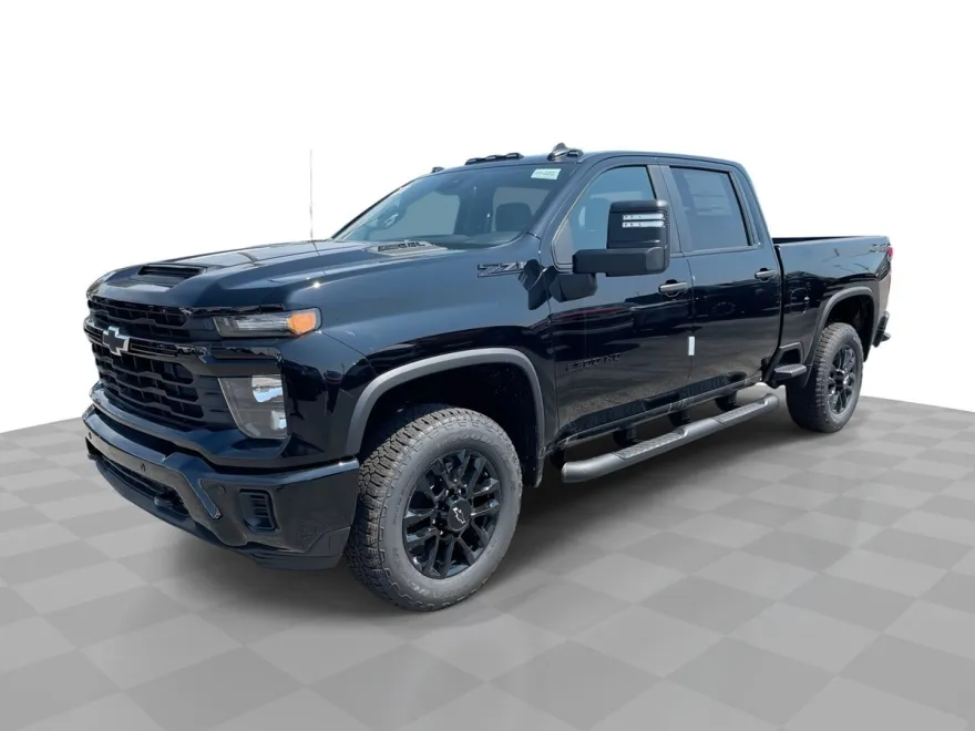 2025 Chevrolet Silverado 2500HD Custom photo 1