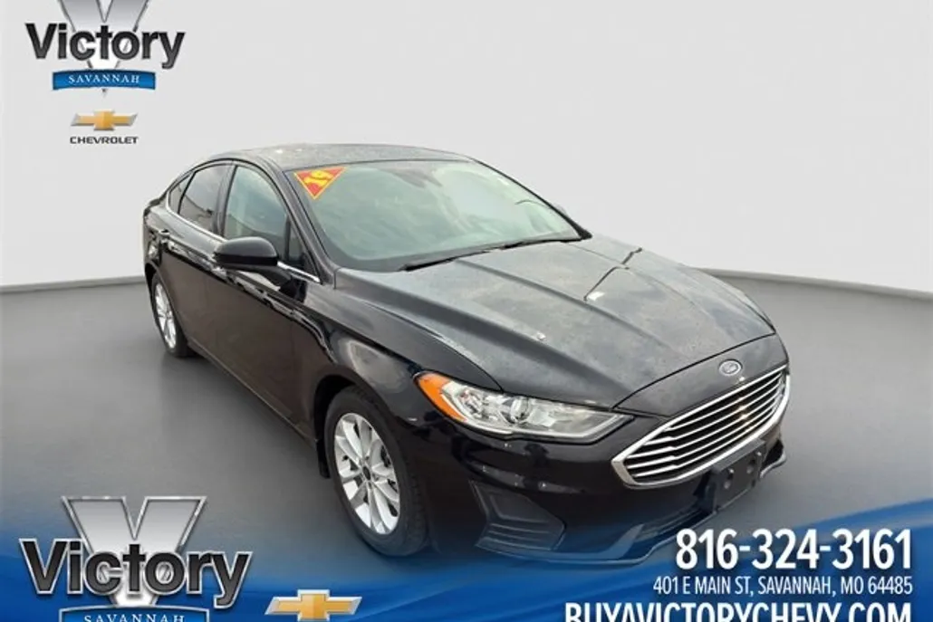 2019 Ford Fusion SE photo 1