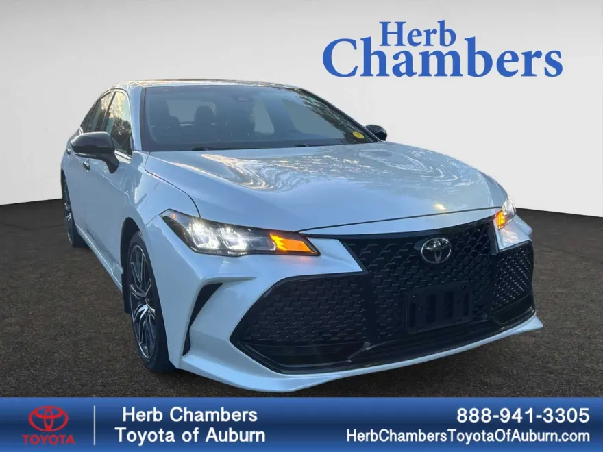 2019 Toyota Avalon XSE photo 1