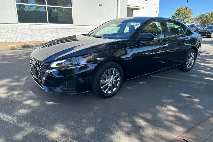 2024 Nissan Altima 2.5 S photo 1