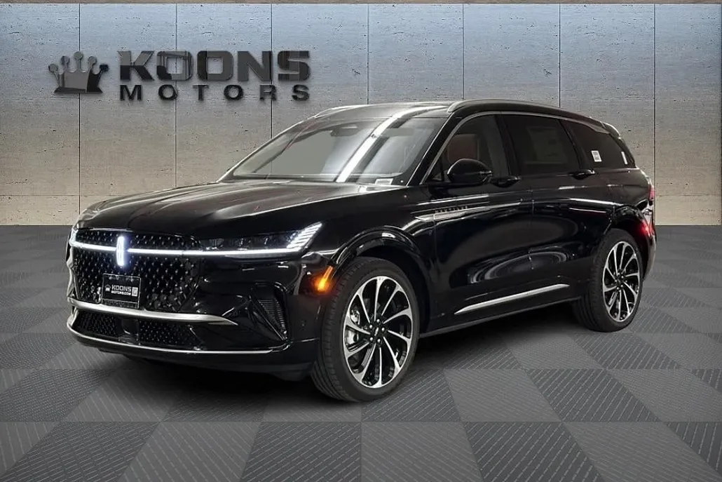 2024 Lincoln Nautilus Black Label photo 1