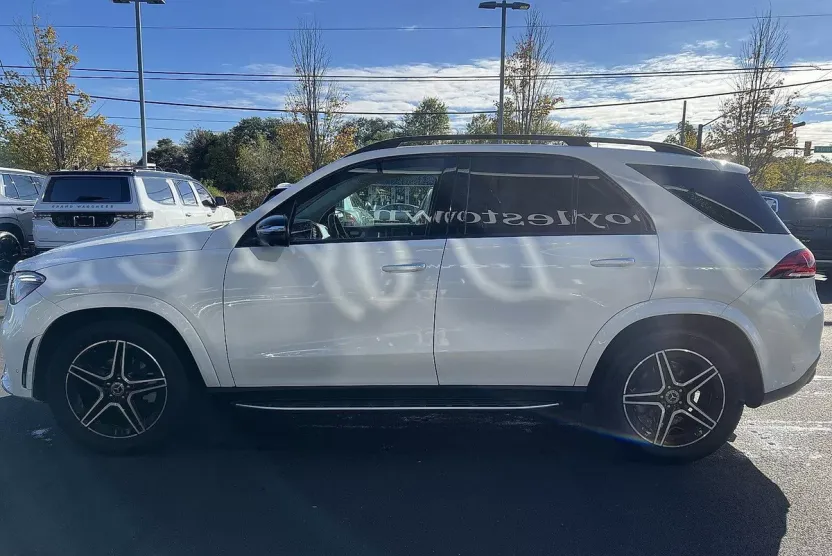 2022 Mercedes Benz GLE 350 4MATIC photo 1