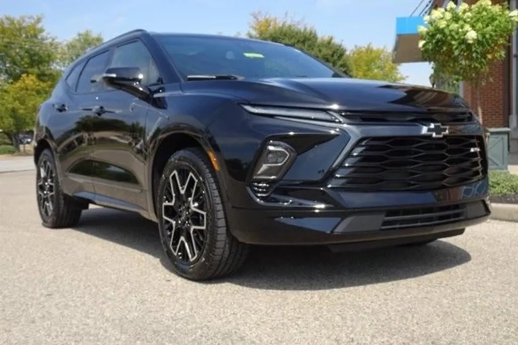 2023 Chevrolet Blazer RS photo 1