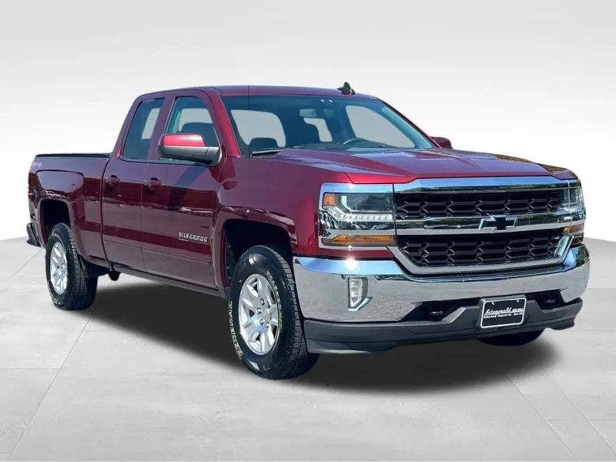 2017 Chevrolet Silverado 1500 LT1 photo 1