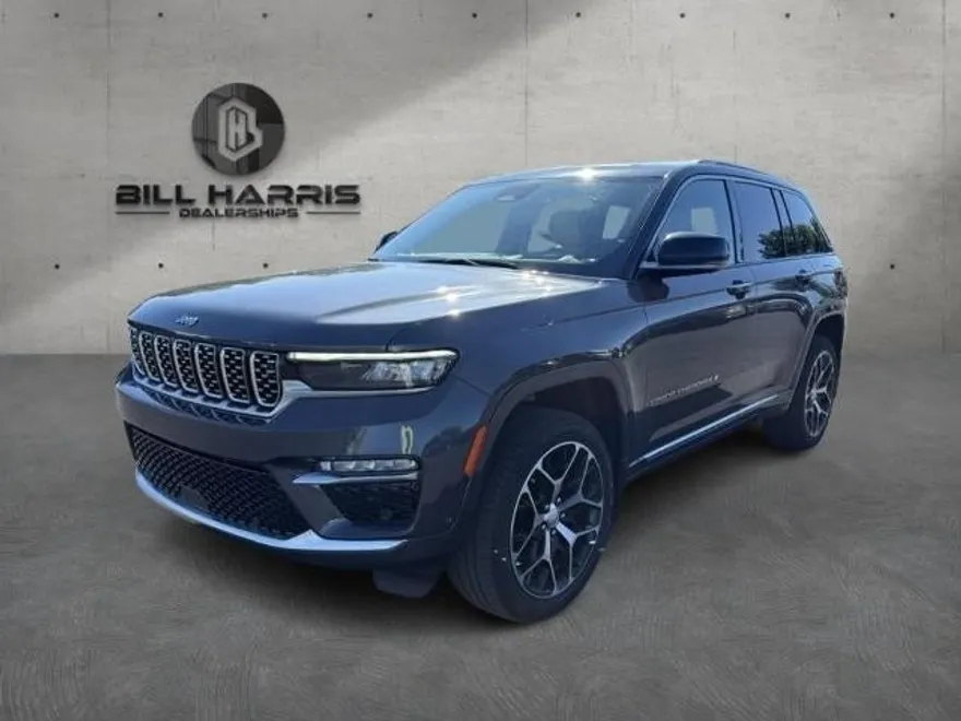 2022 Jeep Grand Cherokee Summit photo 1