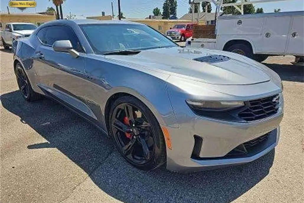 2021 Chevrolet Camaro LT1 photo 1