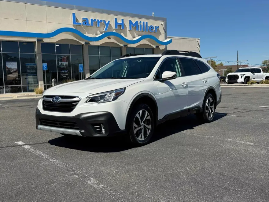 2021 Subaru Outback Limited photo 1