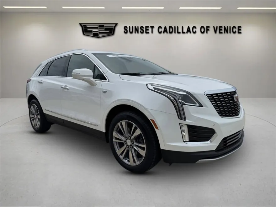 2025 Cadillac XT5 Premium Luxury photo 1