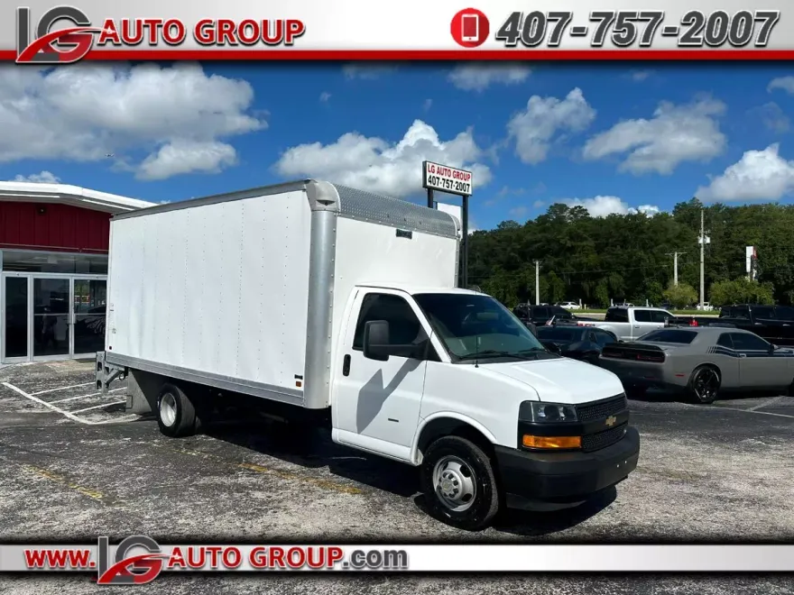 2021 Chevrolet Express 3500 Cutaway photo 1