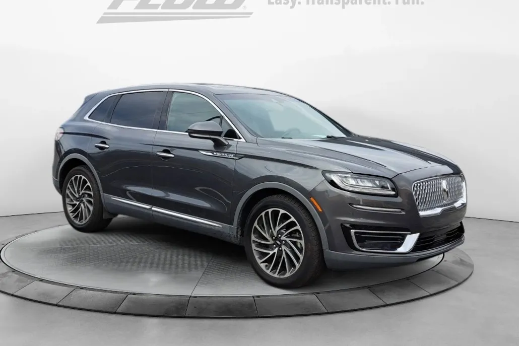 2019 Lincoln Nautilus Reserve photo 1