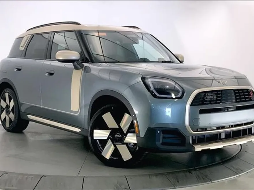 2025 Mini Countryman S ALL4 photo 1